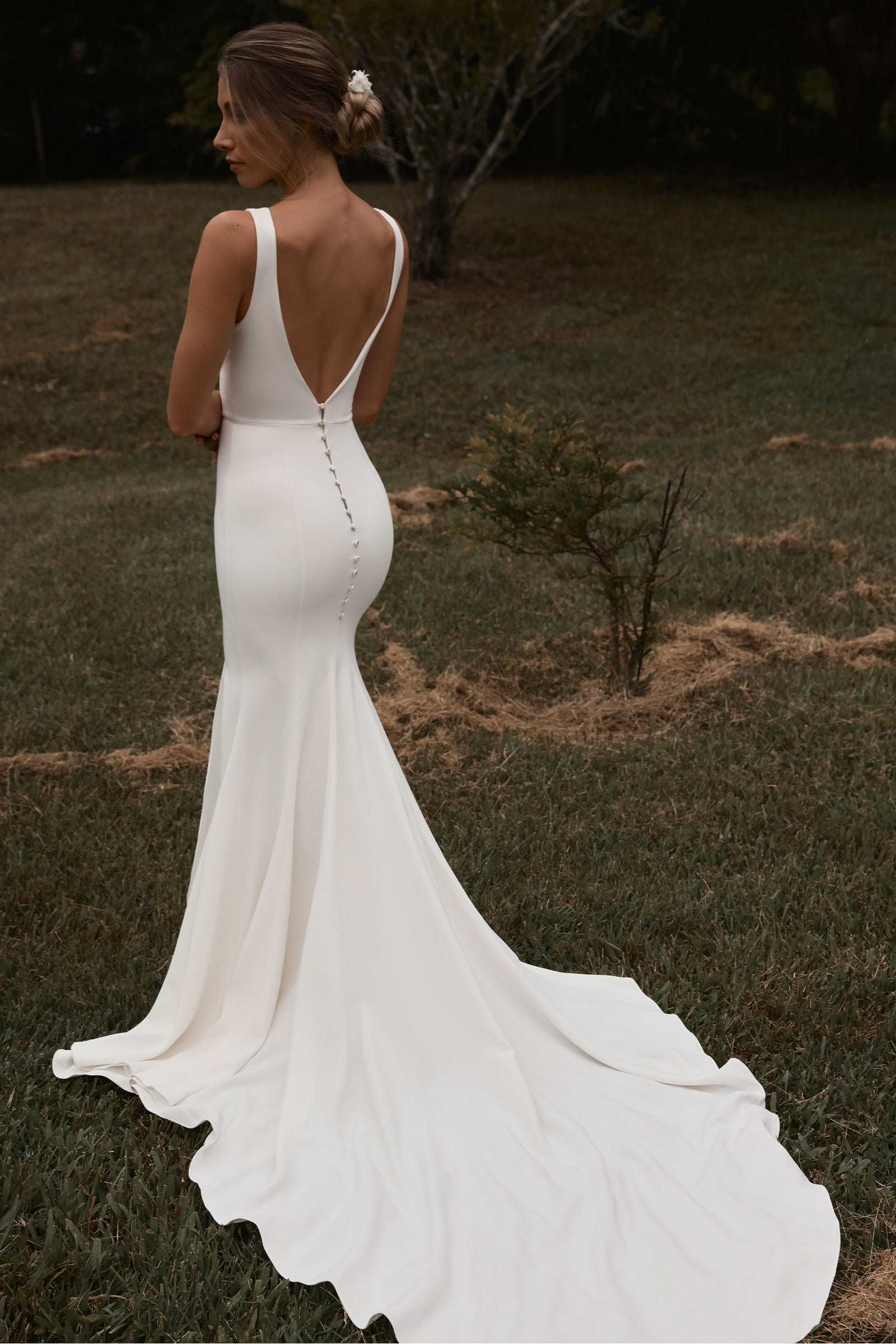 LSYX Simple Wedding Dress Pleat Design A-line Open Back O-neck Lace  Appliques Simple Bridal